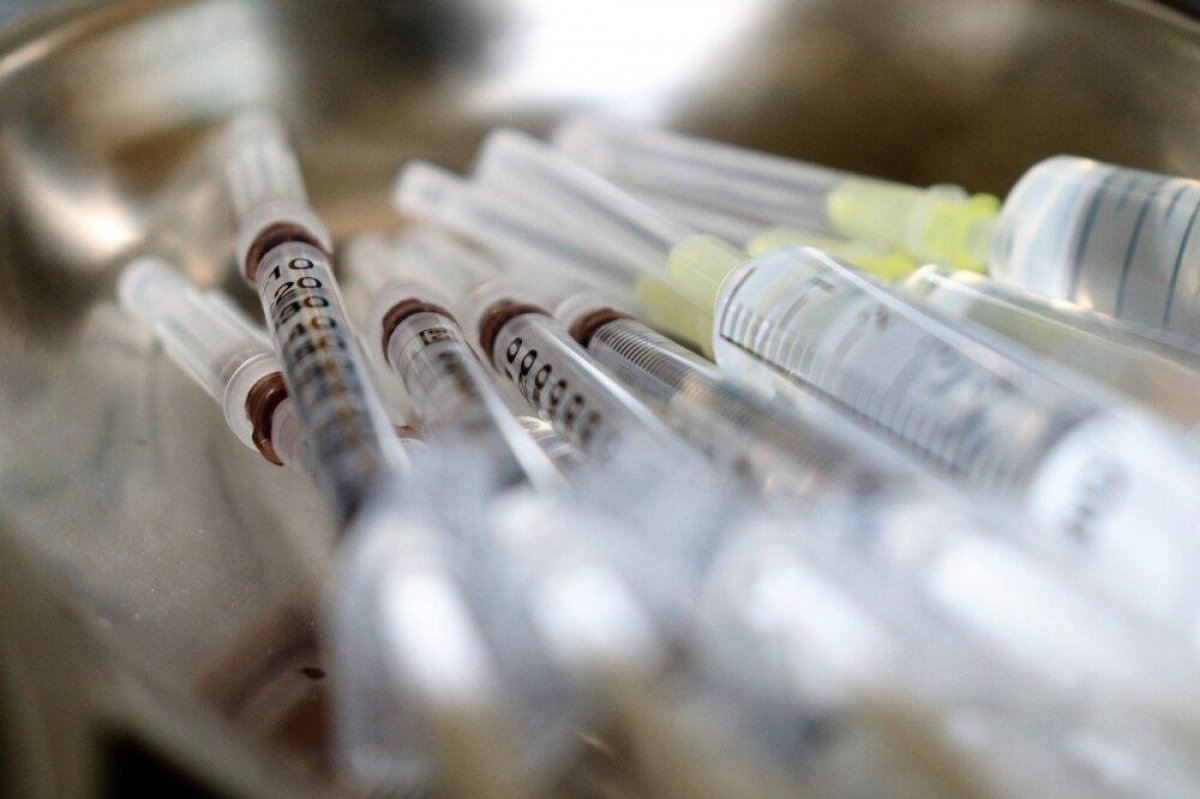 Двое привитых вакциной Pfizer умерли в Норвегии