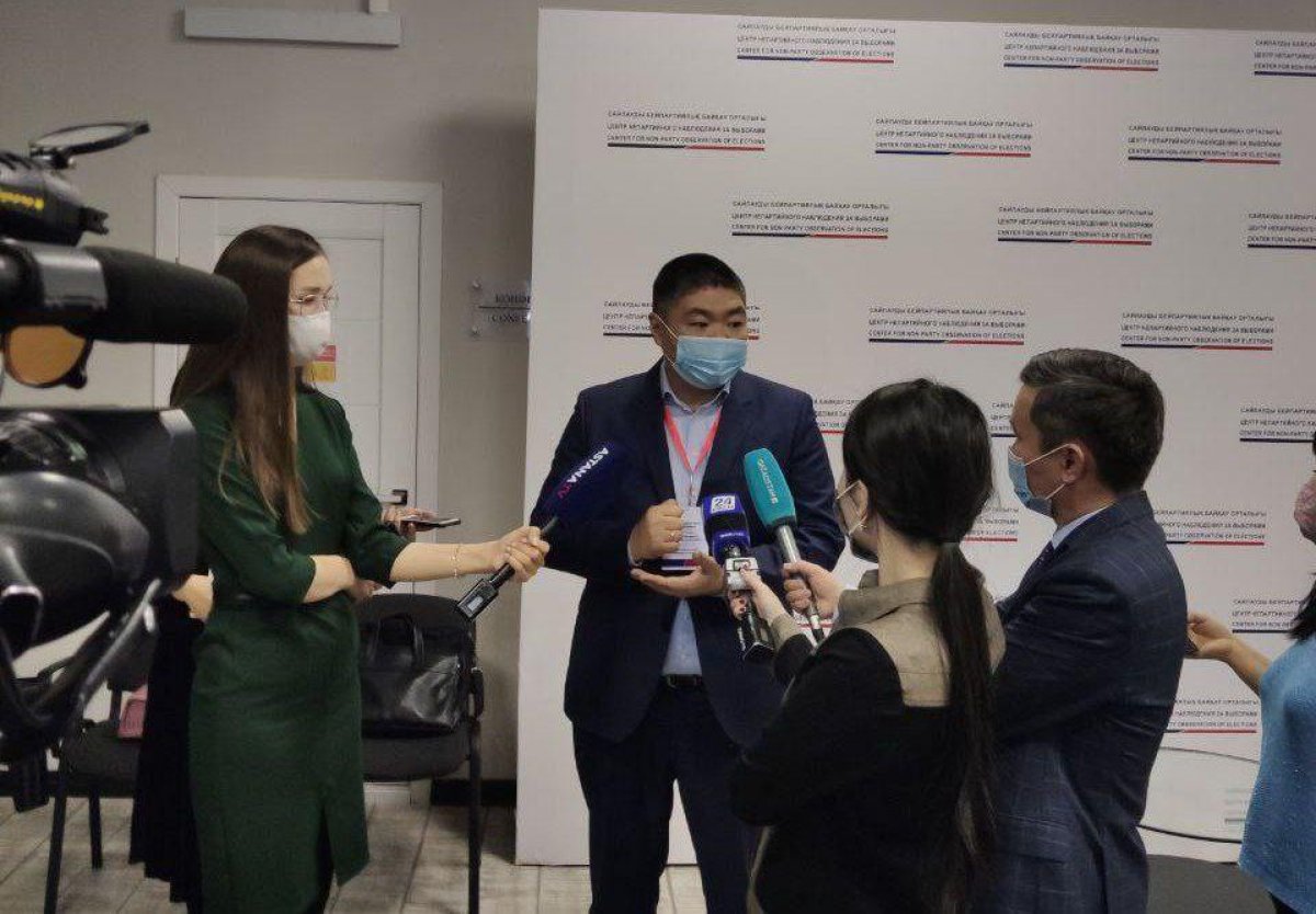 Около 20 тысяч наблюдателей контролируют выборы в Казахстане