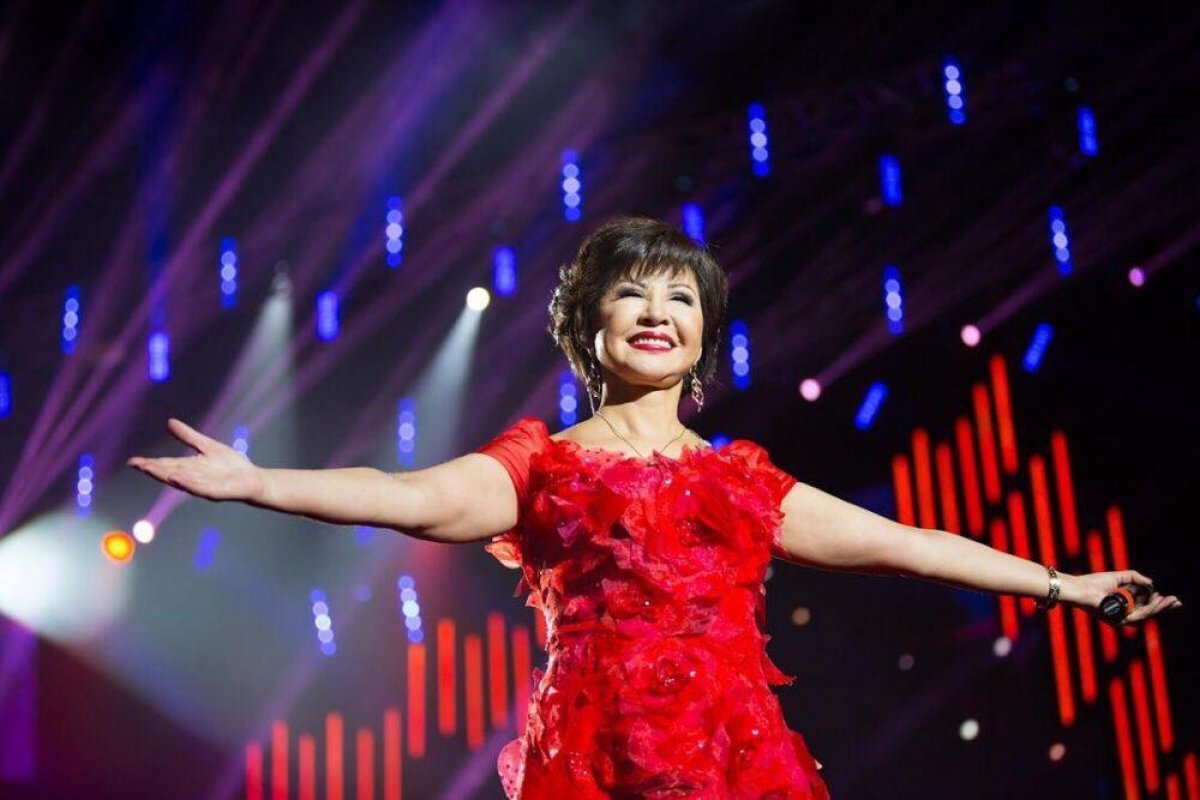 Роза Рымбаева рассказала о своих доходах и нажитом имуществе