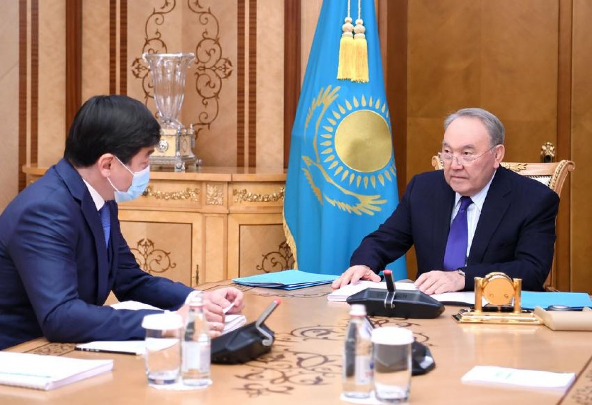 Нурсултан Назарбаев и Бауыржан Байбек обсудили реализацию предвыборной программы Nur Otan