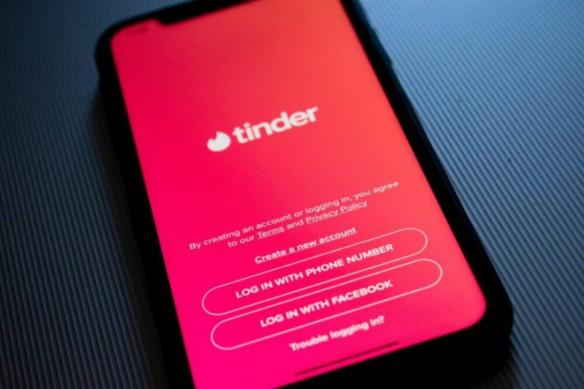 Девушка уличила женатого во лжи в Tinder и публично его опозорила