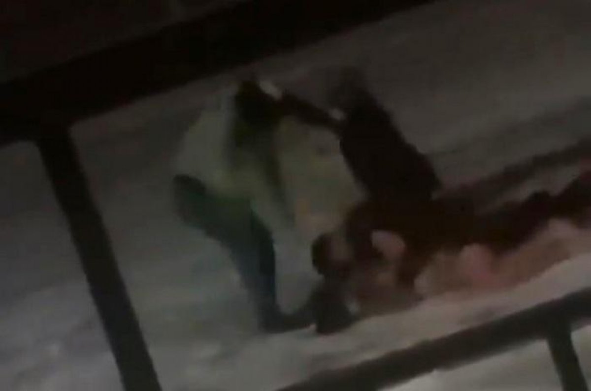 Драка в Аксу: избивавшим грозит лишение свободы до пяти лет