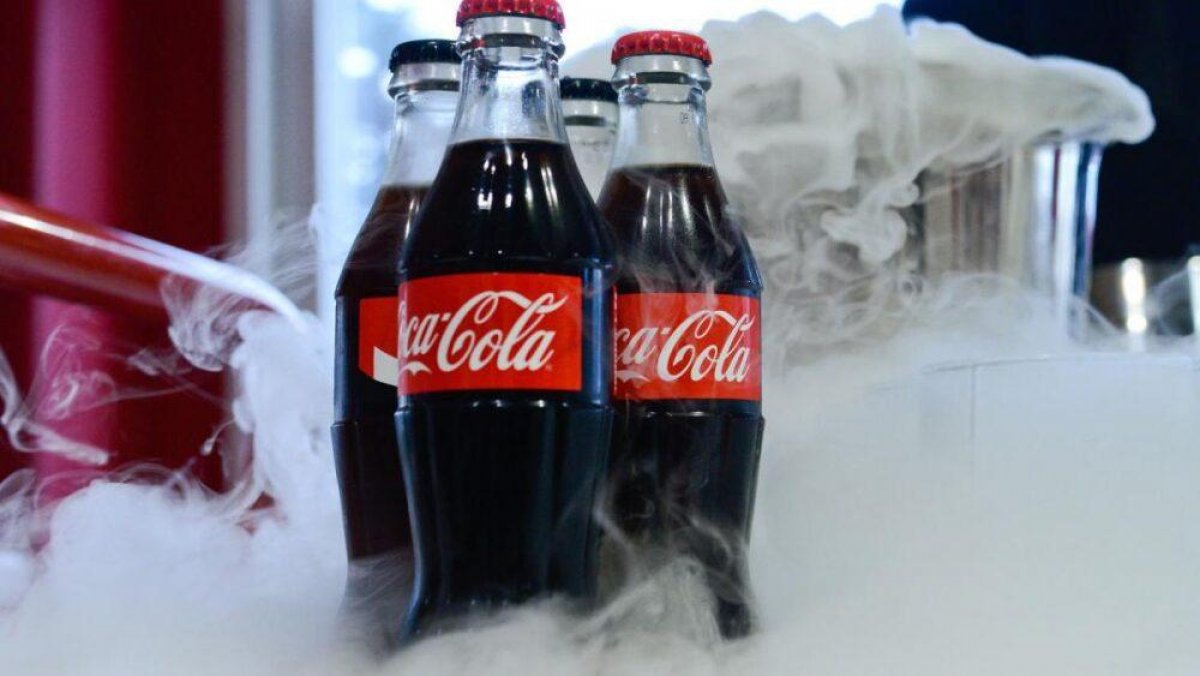Ученые нашли неожиданные последствия употребления сладких напитков вроде Coca-Cola