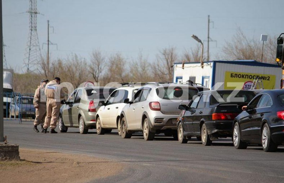 Блокпосты выставили в одном из городов Казахстана