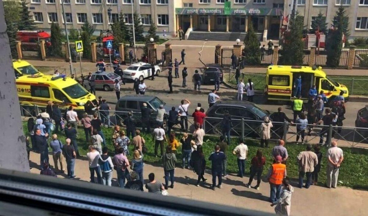 Открыли огонь на поражение: в Казани два человека застрелили детей и работников школы