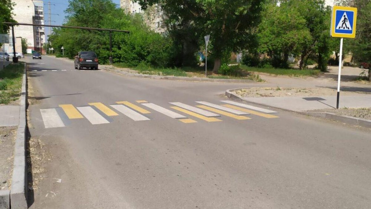 Это лютый колхоз: в Казнете смеются над 3D-разметками на дорогах Караганды