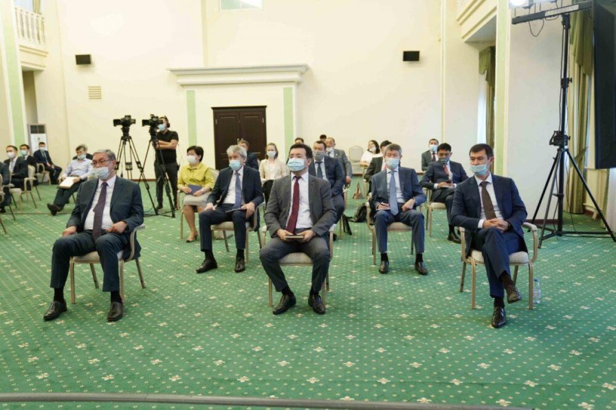 Председатель Верховного Суда разъяснил руководителям госорганов принципы адмюстиции