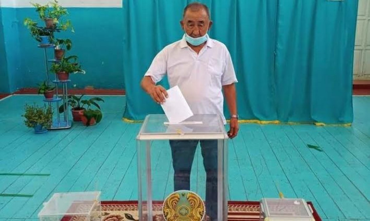 Жители села Жанатурмыс Жамбылской области шли голосовать с раннего утра