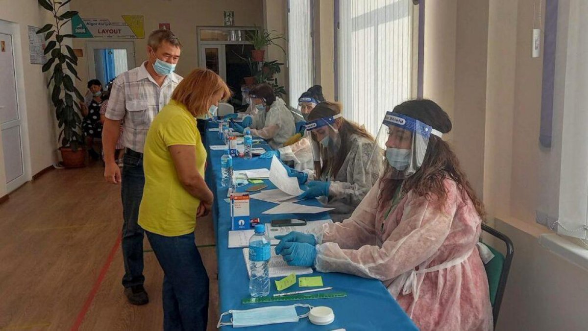 Явка высокая - наблюдатели по участкам Карагандинской области