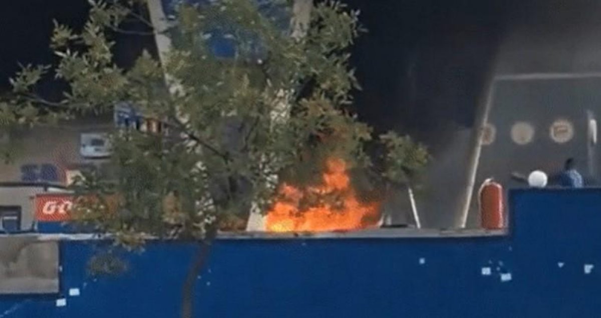 На заправке Алматы загорелся мотоцикл (видео)