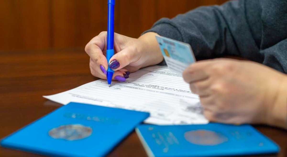 С 1 октября к казахстанцам будут приходить интервьюеры переписи населения