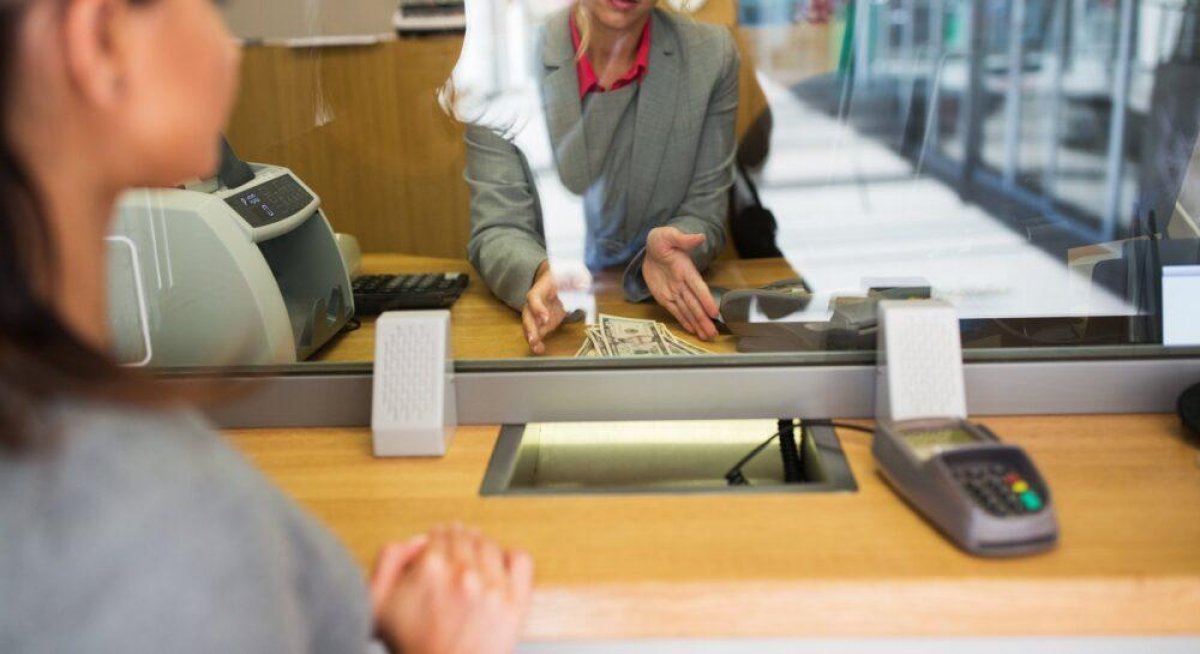 В Актау клиентка не захотела возвращать деньги банку и попала под суд