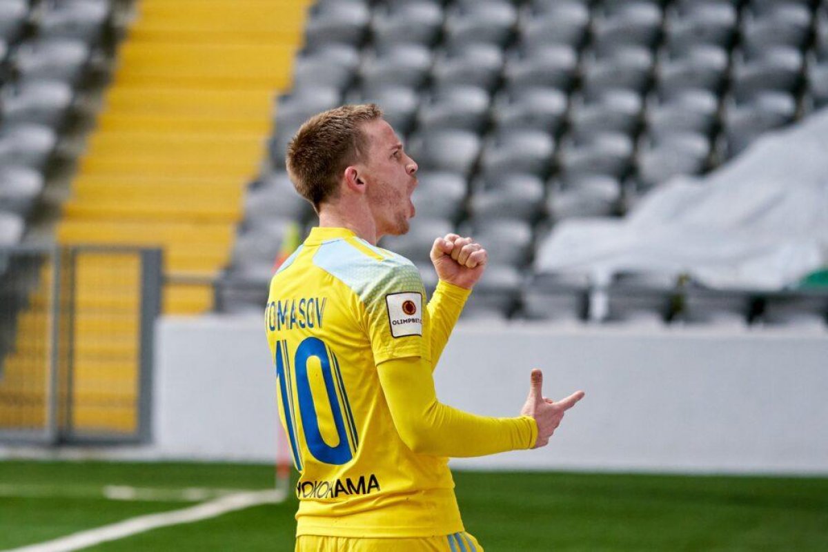 ФК "Астана" полтора года не сможет покупать игроков. На клуб наложили бан