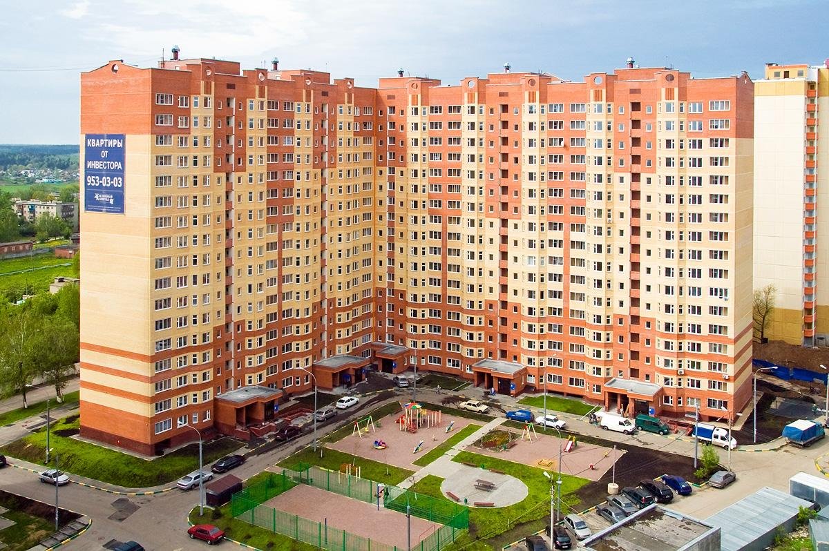 В Усть-Каменогорске новостройку затопило канализационными стоками