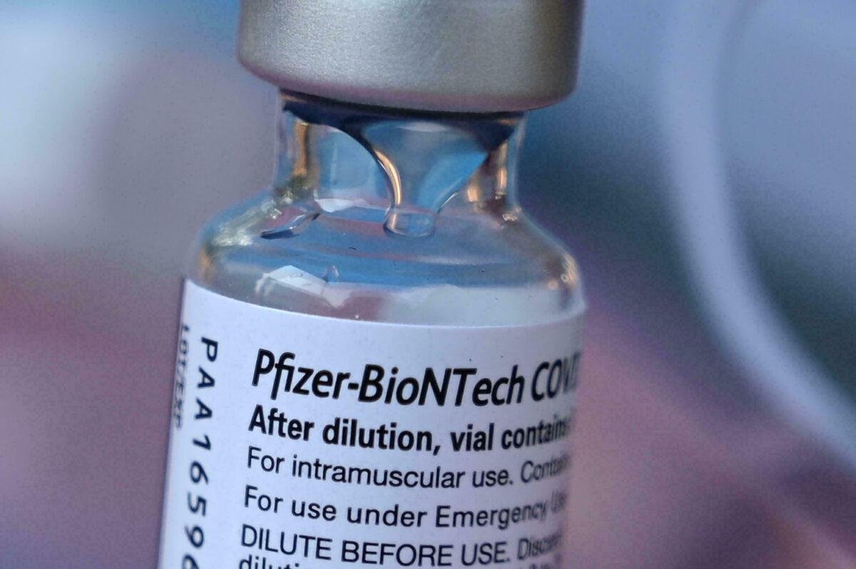 Как взрослые казахстанцы могут получить вакцину Pfizer
