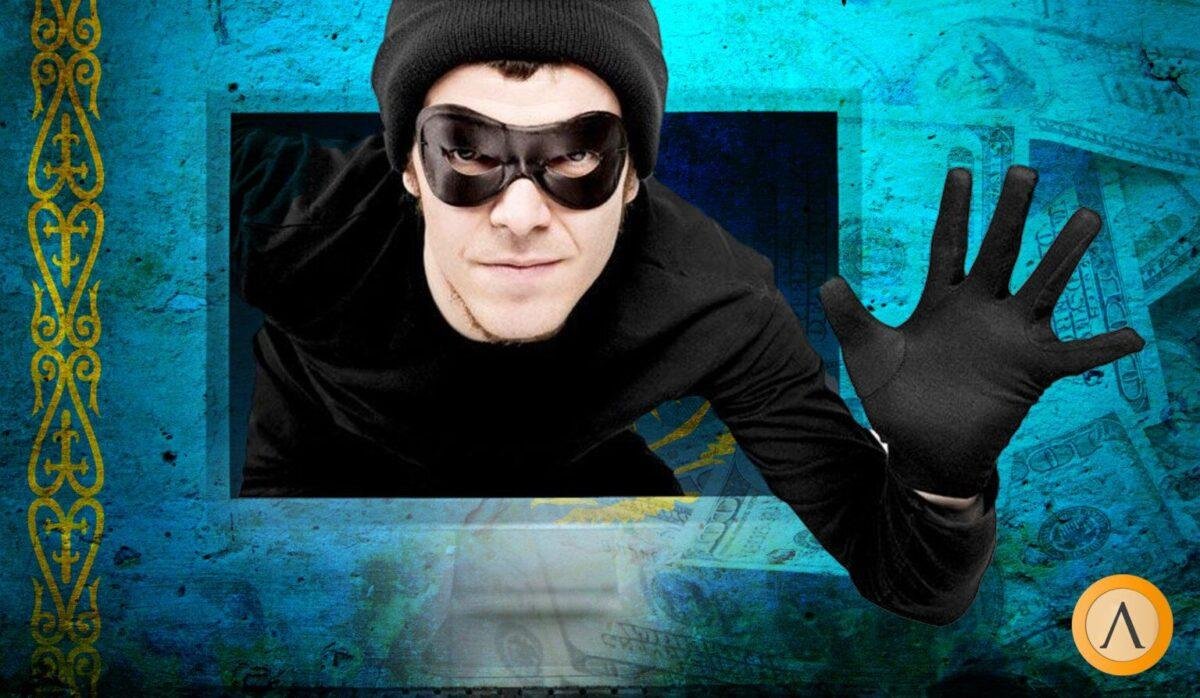 В Актобе жертвы интернет-мошенников просят приостановить платежи по кредитам