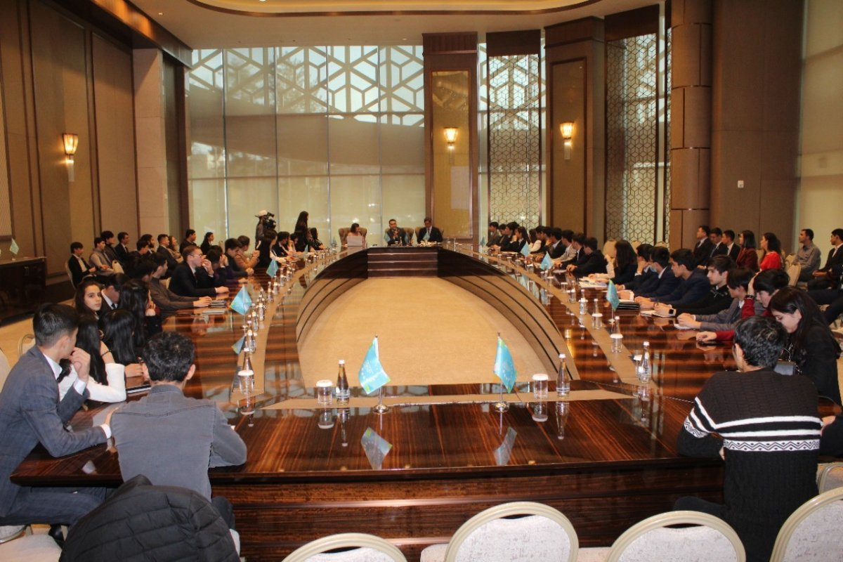 Столичная делегация приняла участие в молодежном форуме в Ташкенте