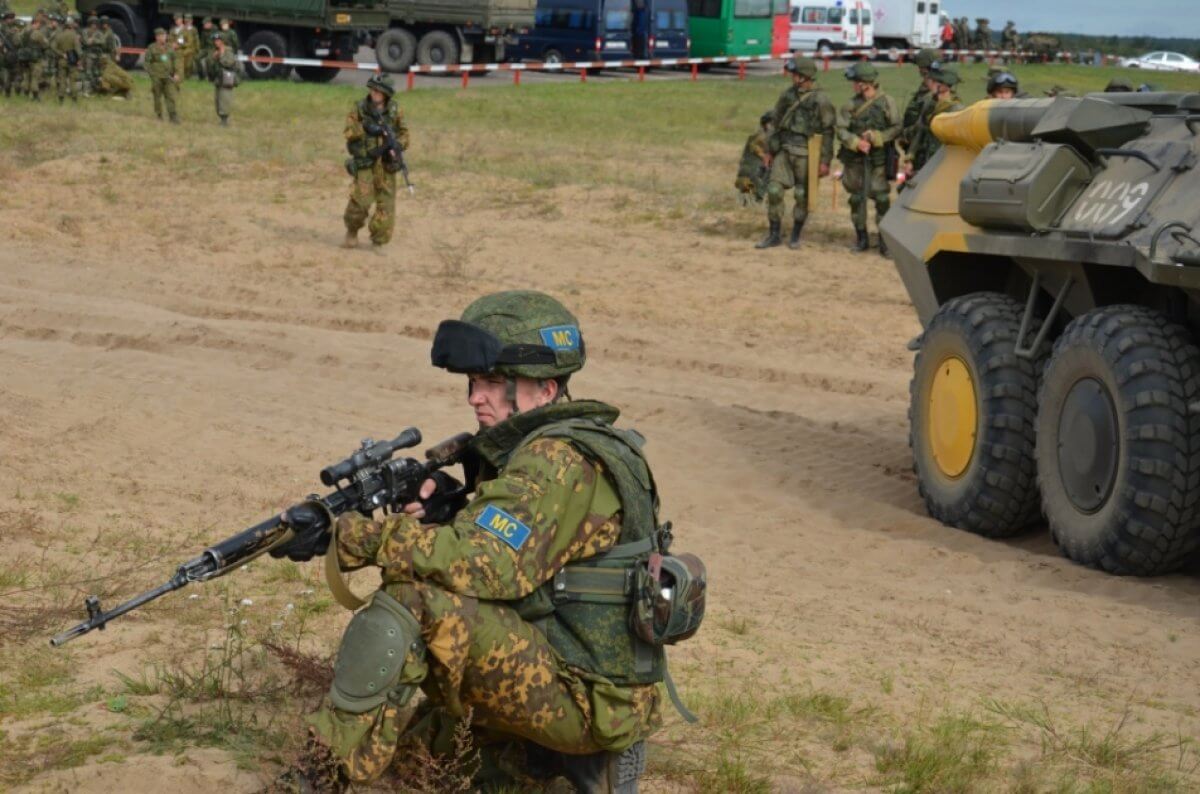 Воинский контингент из Белоруссии приступил к работе в Казахстане