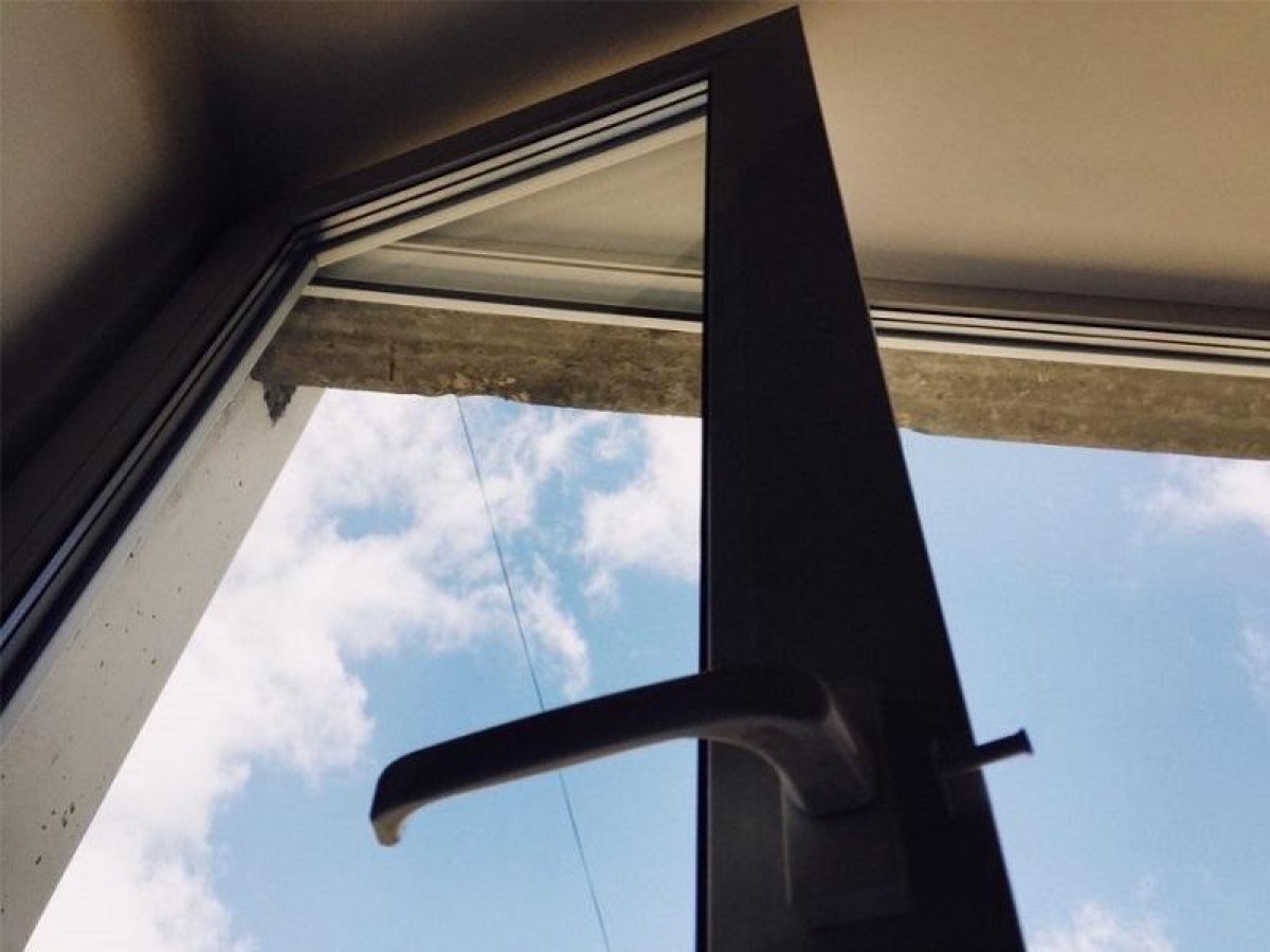 Астанчанин умер, пытаясь спуститься с 9-го этажа по простыням