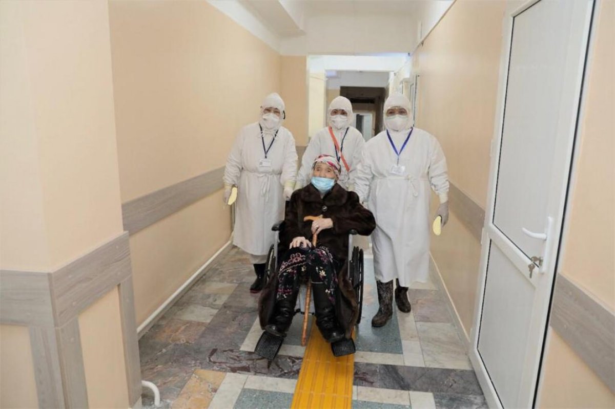 Победой над коронавирусом отметила свой юбилей столетняя алматинка