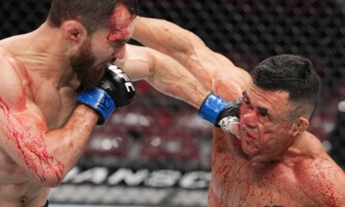 Казахстанец Сергей Морозов досрочно проиграл второй бой в UFC