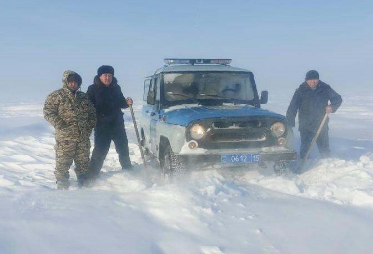 Сутки провел в снежном плену сельчанин в СКО