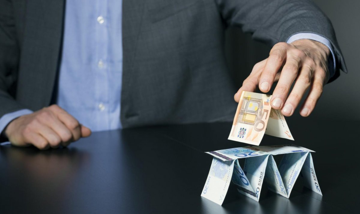 В России задержали казахстанца, подозреваемого в создании финпирамиды