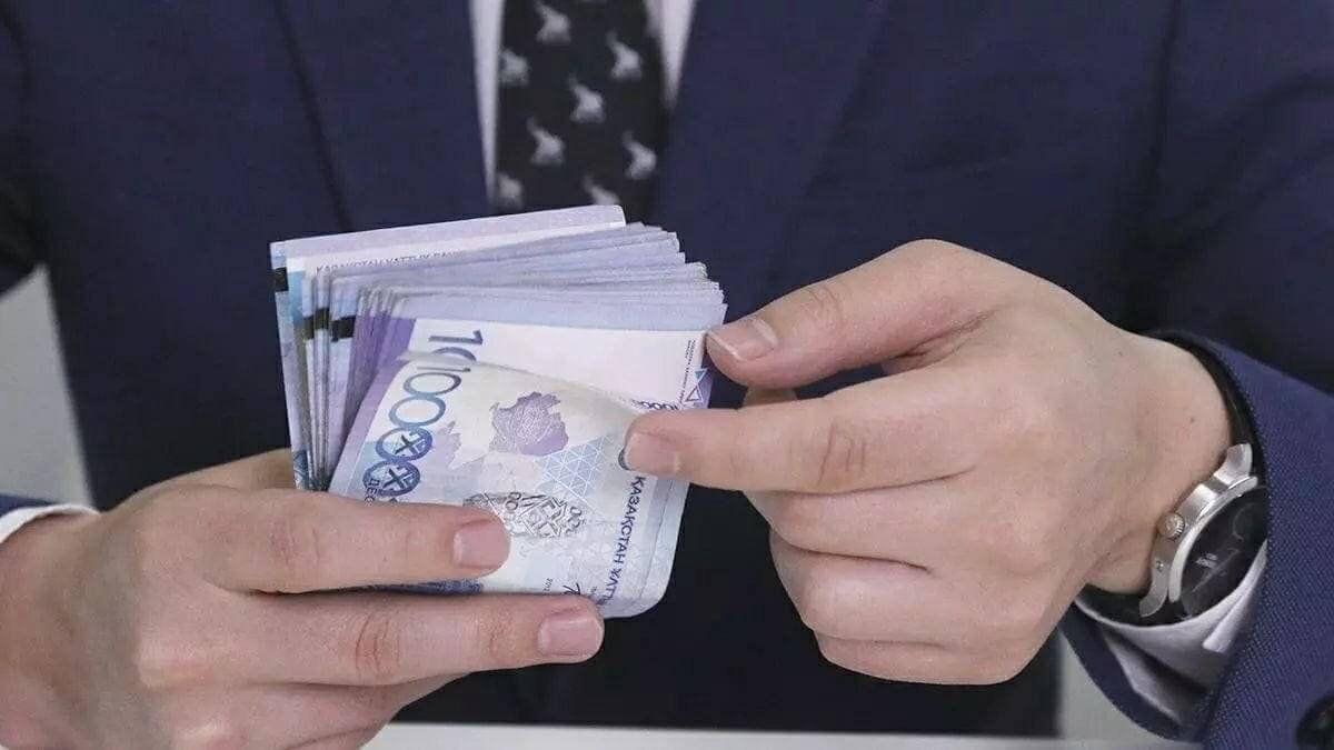 На крупной взятке попался аким в Туркестанской области