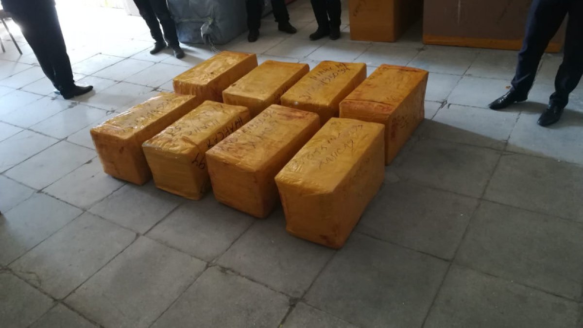 В Актау выявили грузовик с марихуаной