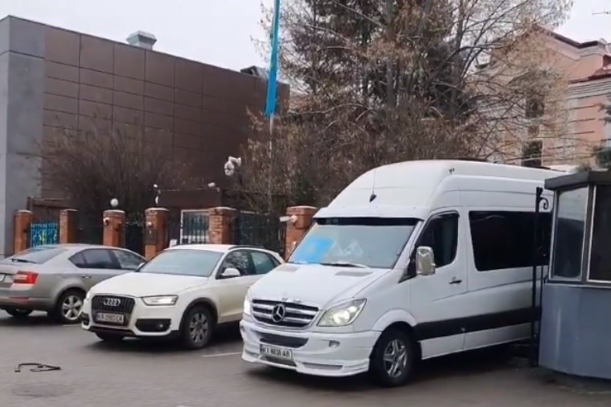 Находящиеся в Украине казахстанцы могут вылететь на родину 25 марта