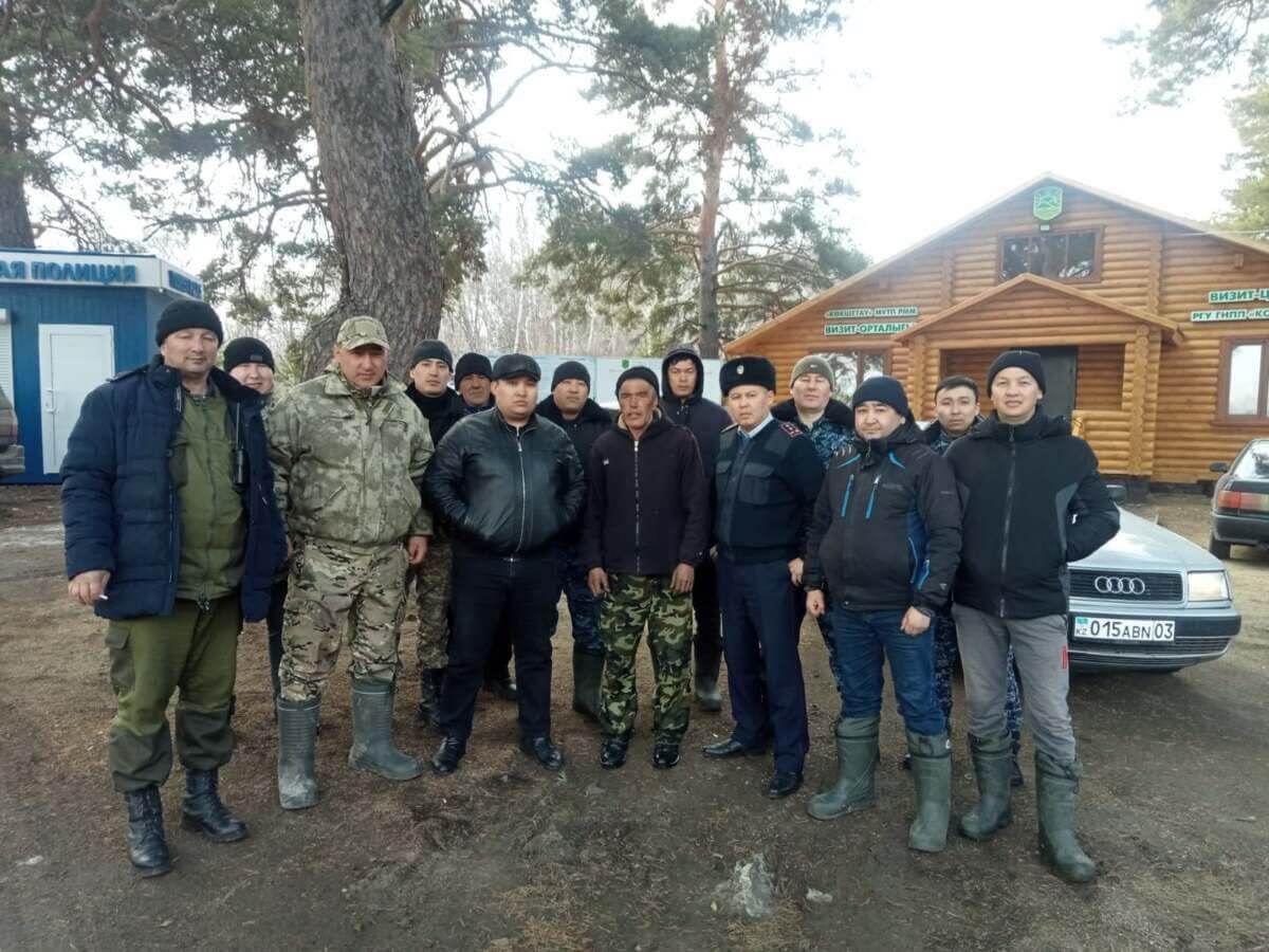 Житель Зеренды в поисках лошадей заночевал в лесу