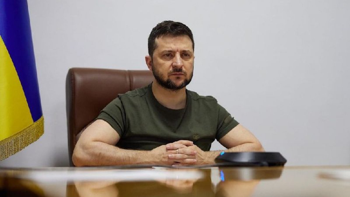 Зеленский отменил весенний призыв