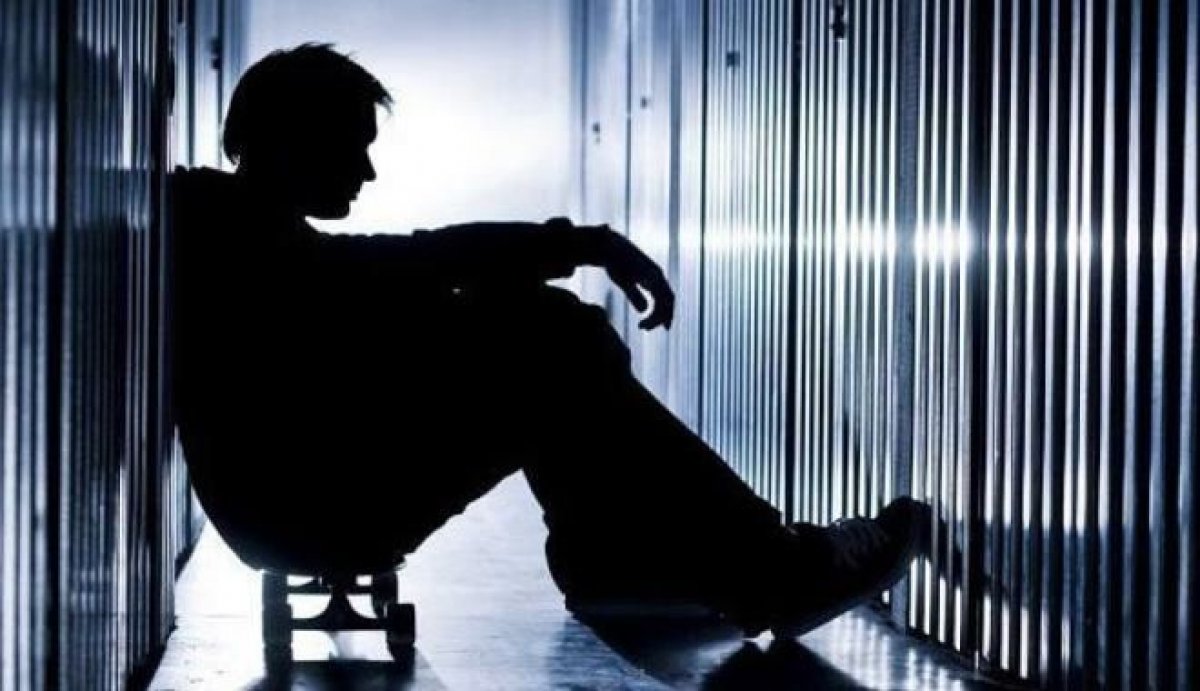 Актюбинский школьник угрожал студенту и оформил на него кредит