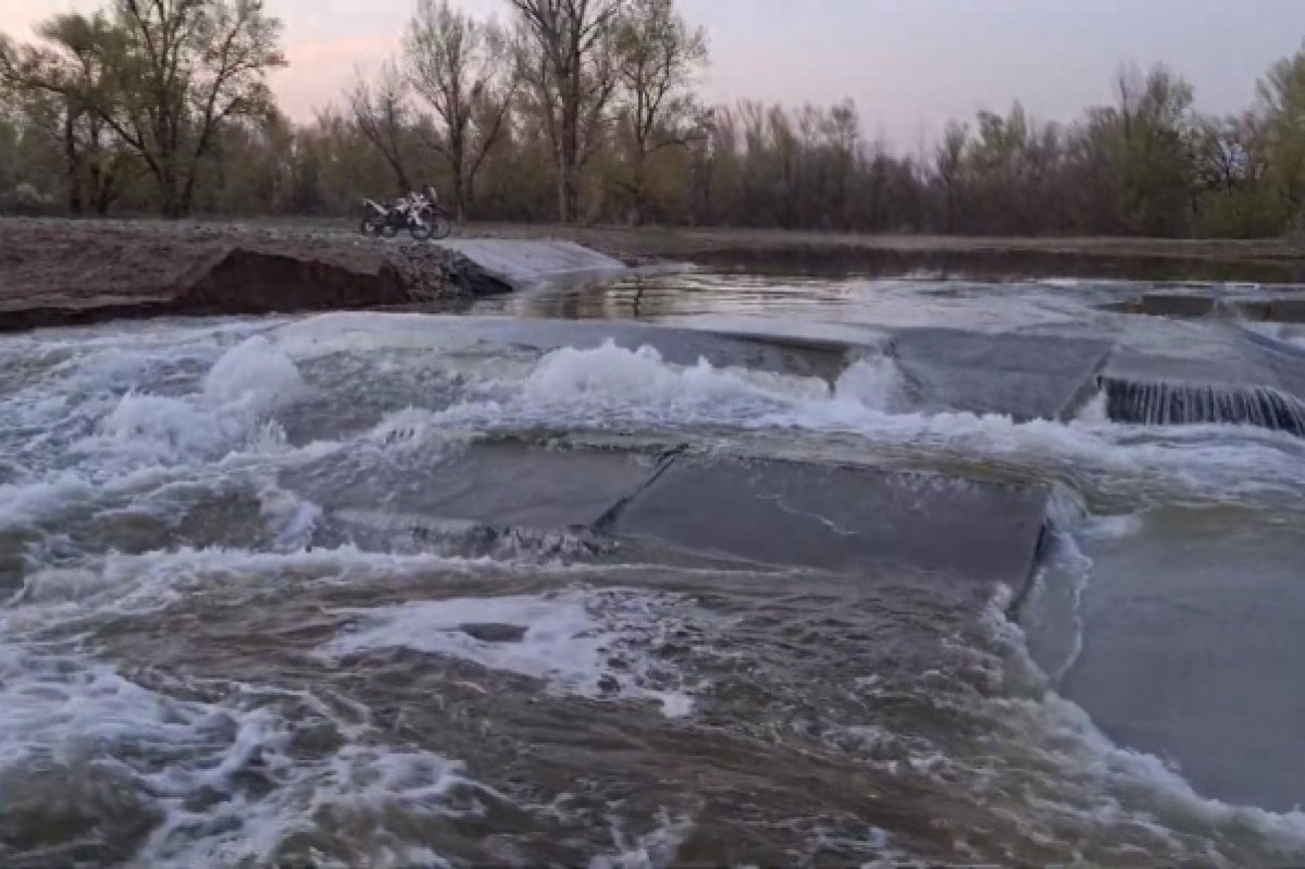 Западноказахстанское село пришлось срочно эвакуировать из-за ЧП в России