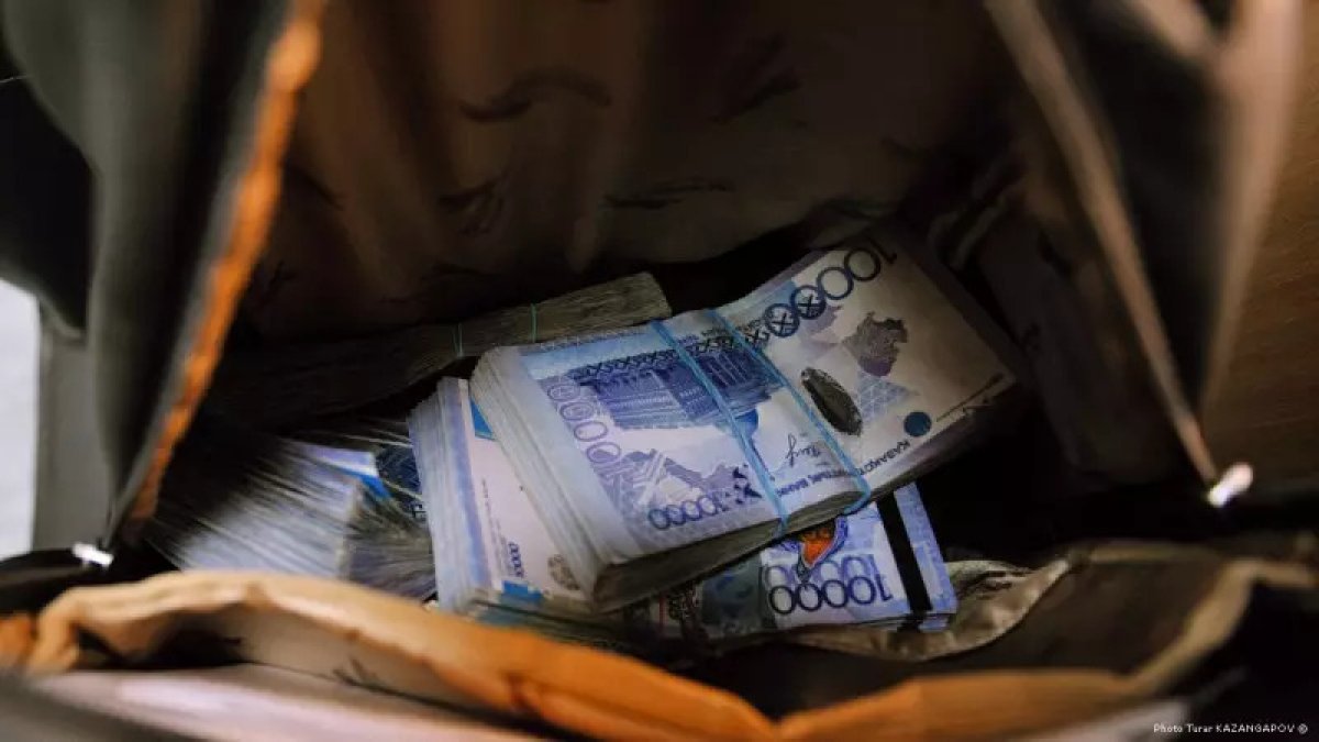 В растрате имущества на 7,5 миллиона тенге подозревают жителя Жамбылской области