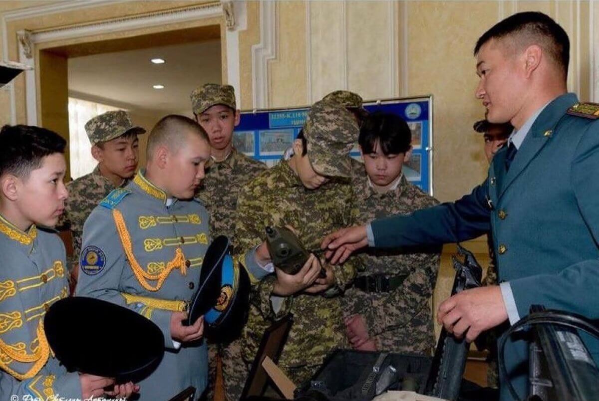 Почти 2 тысячи старшеклассников участвуют в военно-патриотическом проекте Qaisar