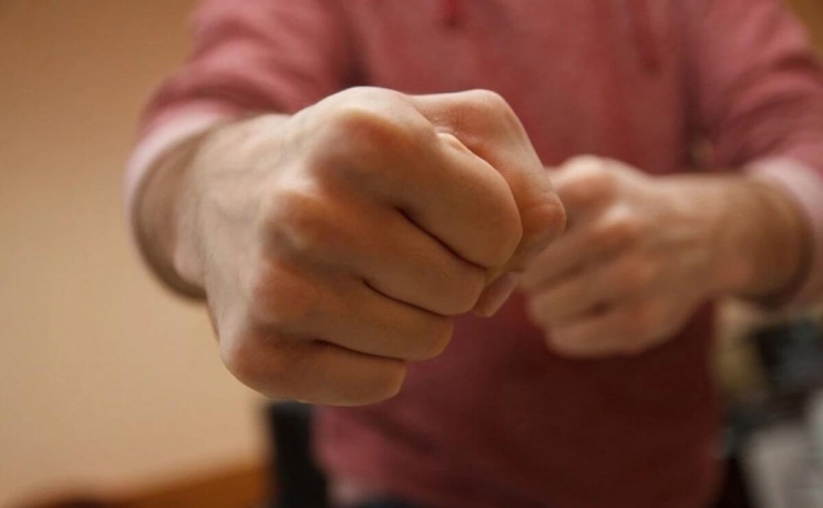 Полицейских избили в Жамбылской области