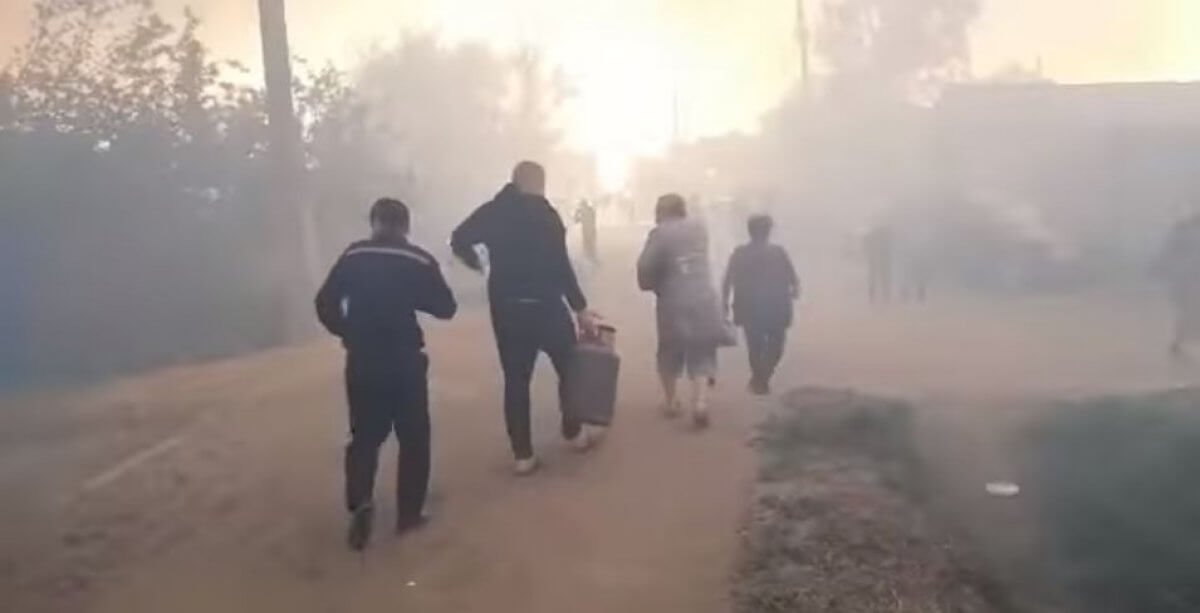 Костанай в огне и дыму: сгорело шесть домов