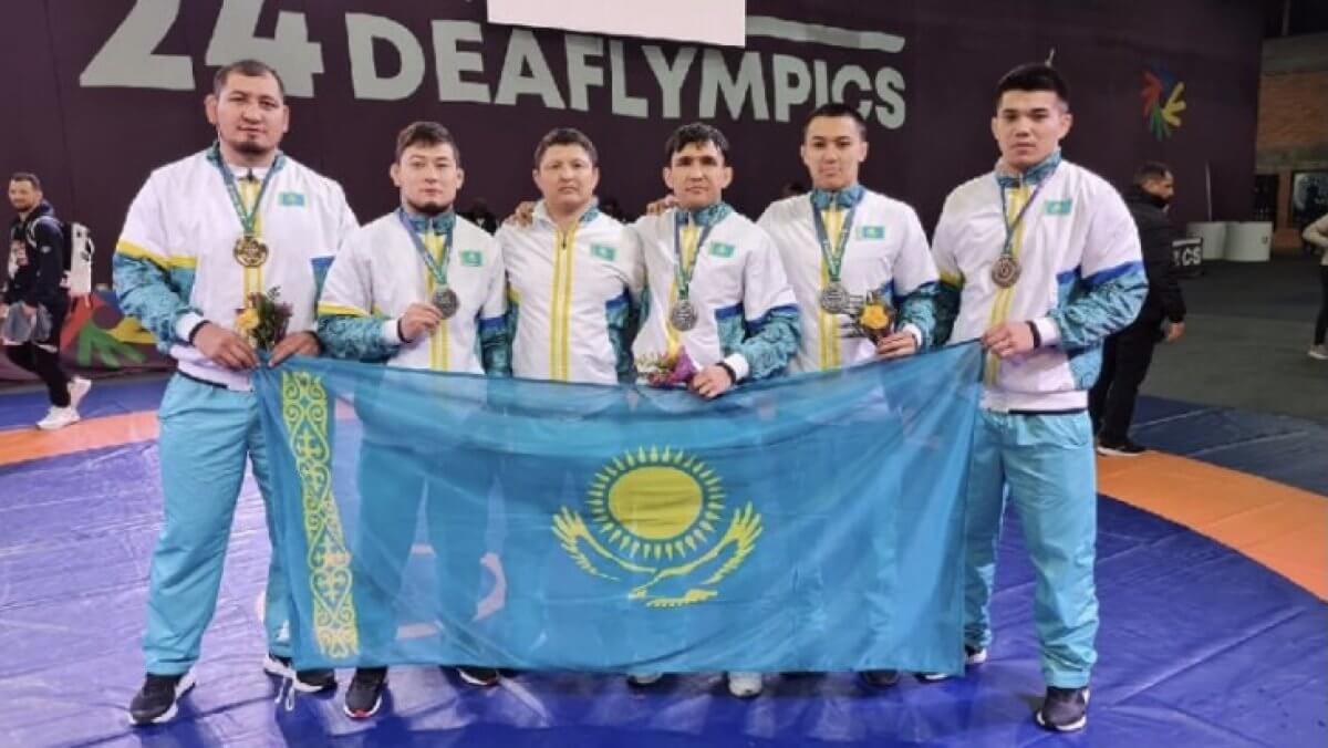 Казахстанские борцы выиграли пять медалей на Сурдлимпиаде