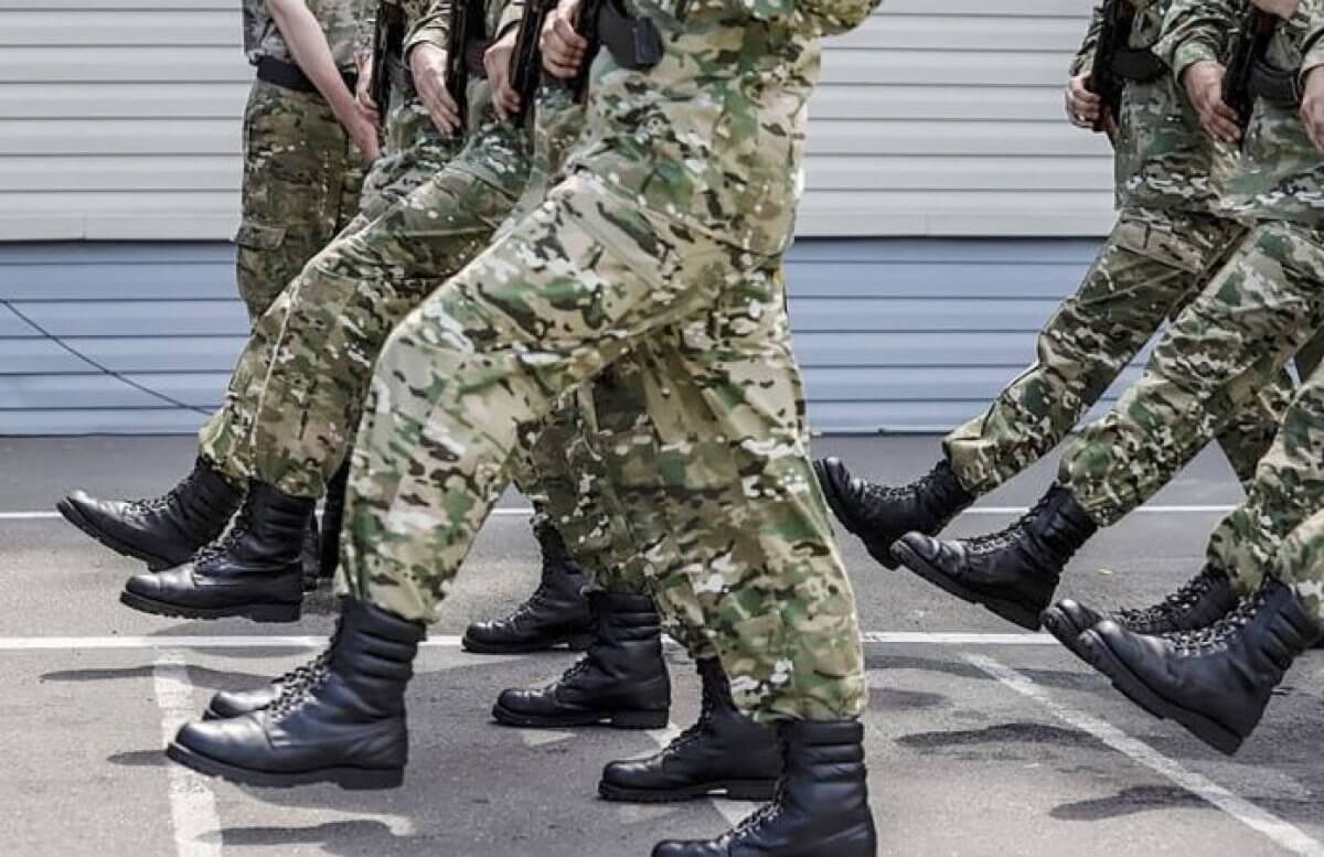 Сбежавший из воинской части в Актау солдат сам пришел в пункт полиции