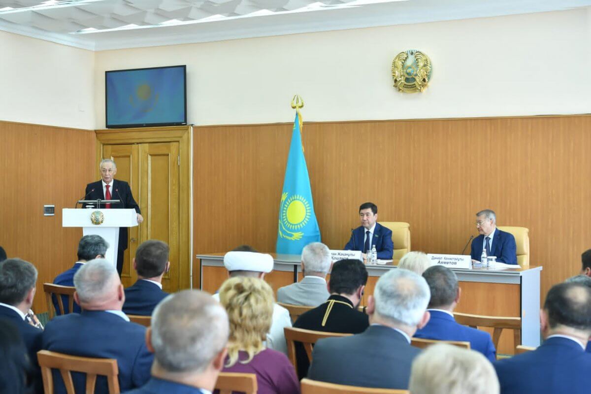 Спикер Мажилиса рассказал жителям Семейского региона о значимости референдума