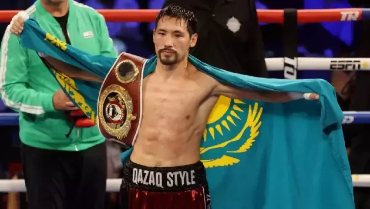 Жанибек Алимханулы вырубил британца и стал чемпионом мира
