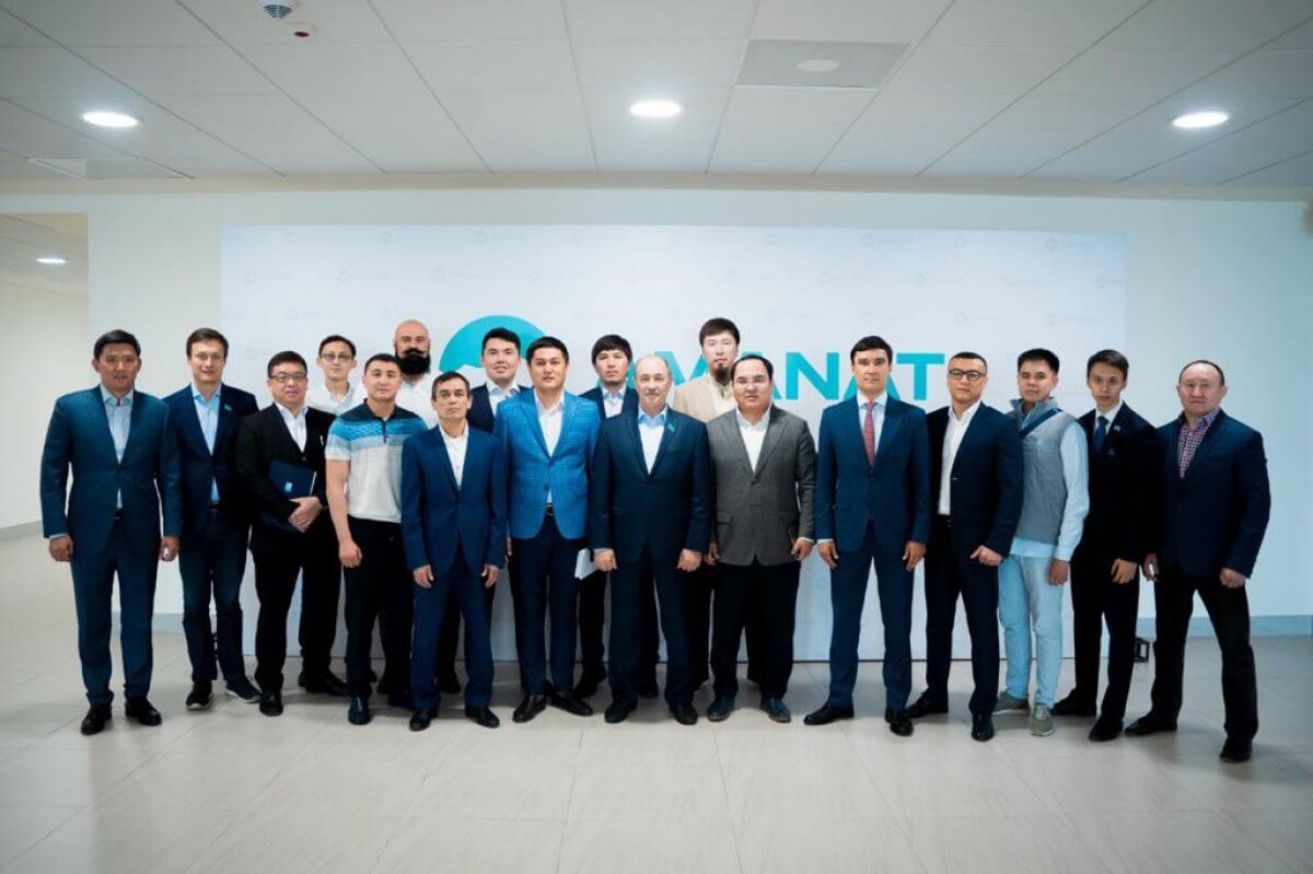 Именитые казахстанские спортсмены выступили в поддержку референдума