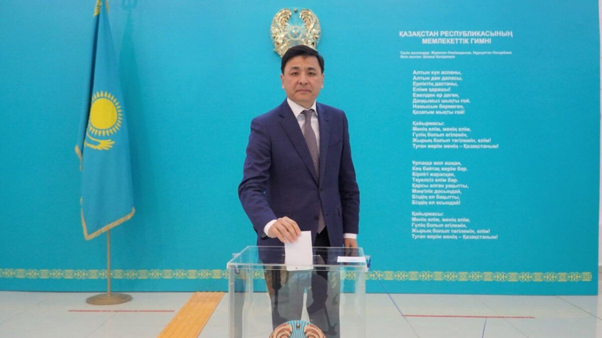 Аким столицы проголосовал на референдуме