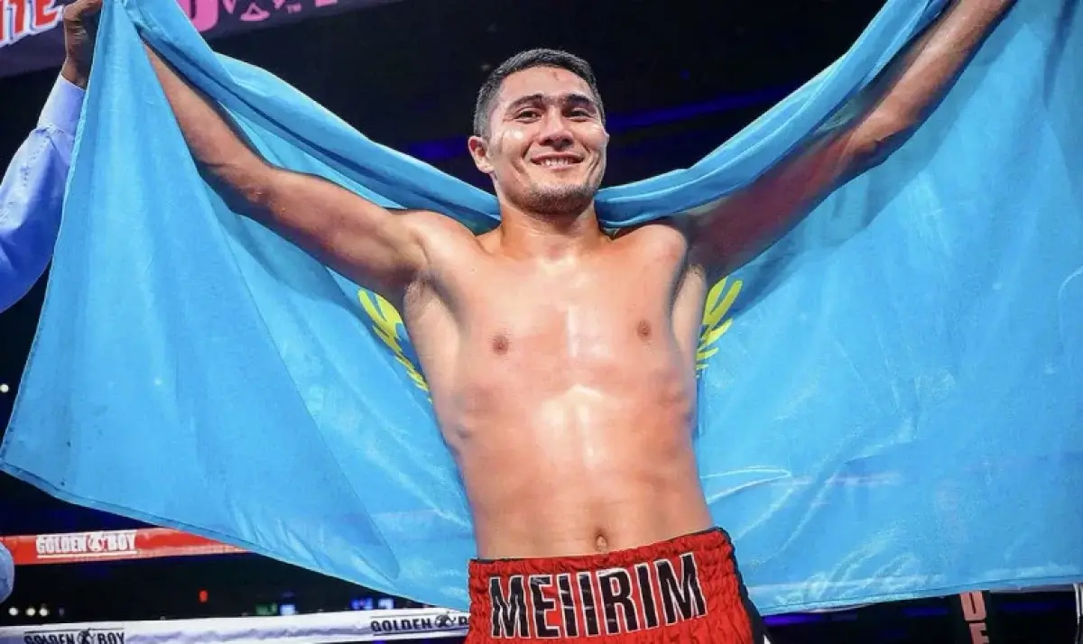 Красивый жесткий нокаут: казахстанский боксер защитил титул чемпиона WBO