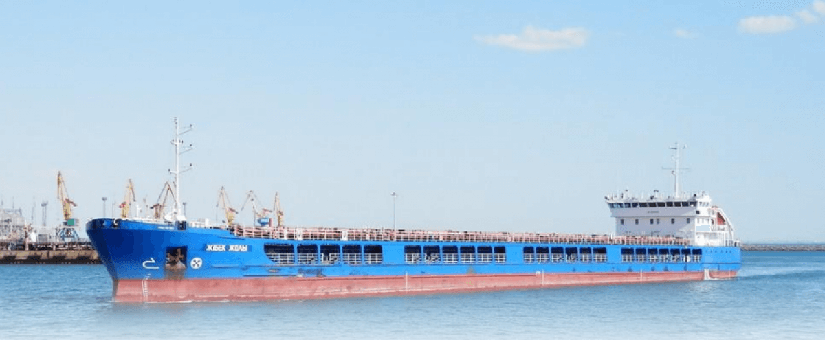 Зерно из Украины вывозят на казахстанском судне: ситуацию прокомментировали в КТЖ