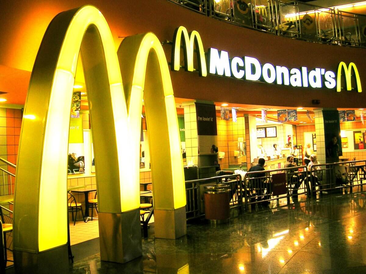 Рестораны McDonald’s закрыли в Казахстане