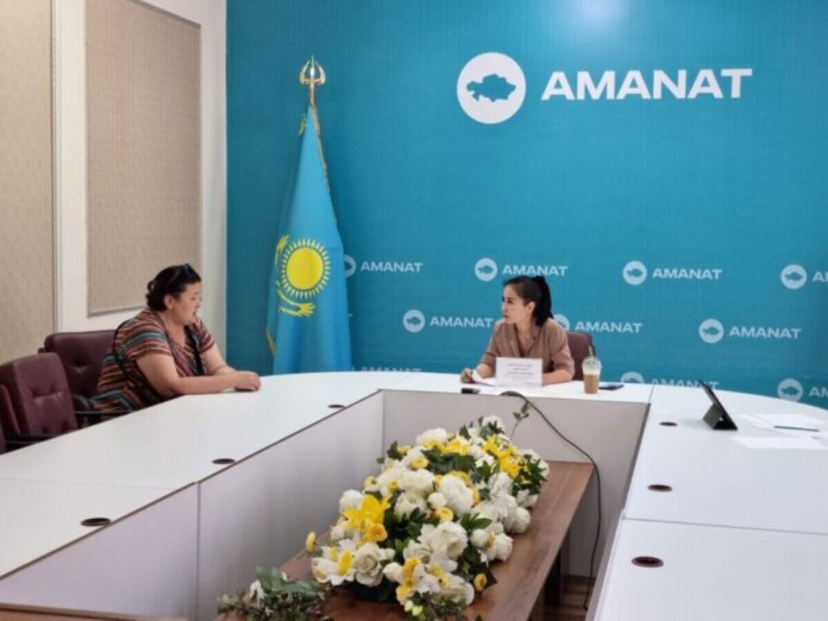 АСП, жилье, лечение: с какими вопросами обращаются в приемную партии AMANAT в Шымкенте