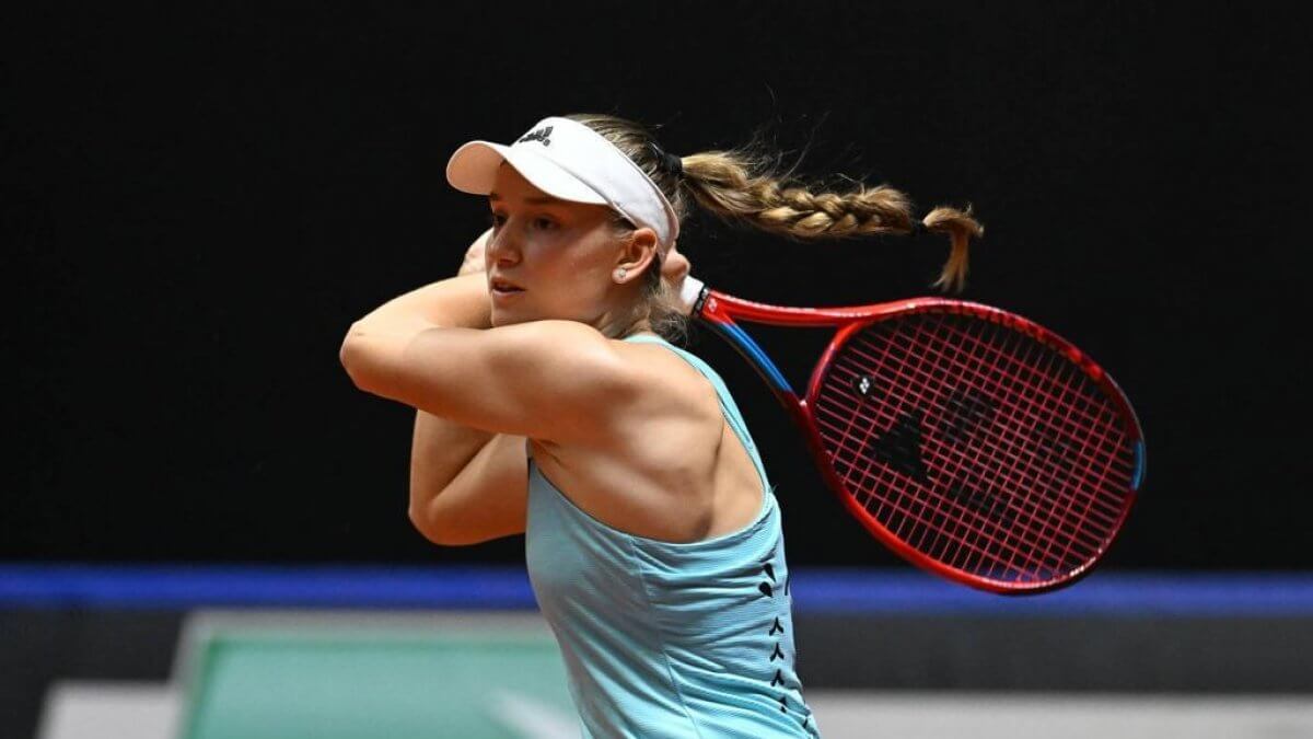 Елена Рыбакина опустилась в рейтинге WTA после проигрыша в США