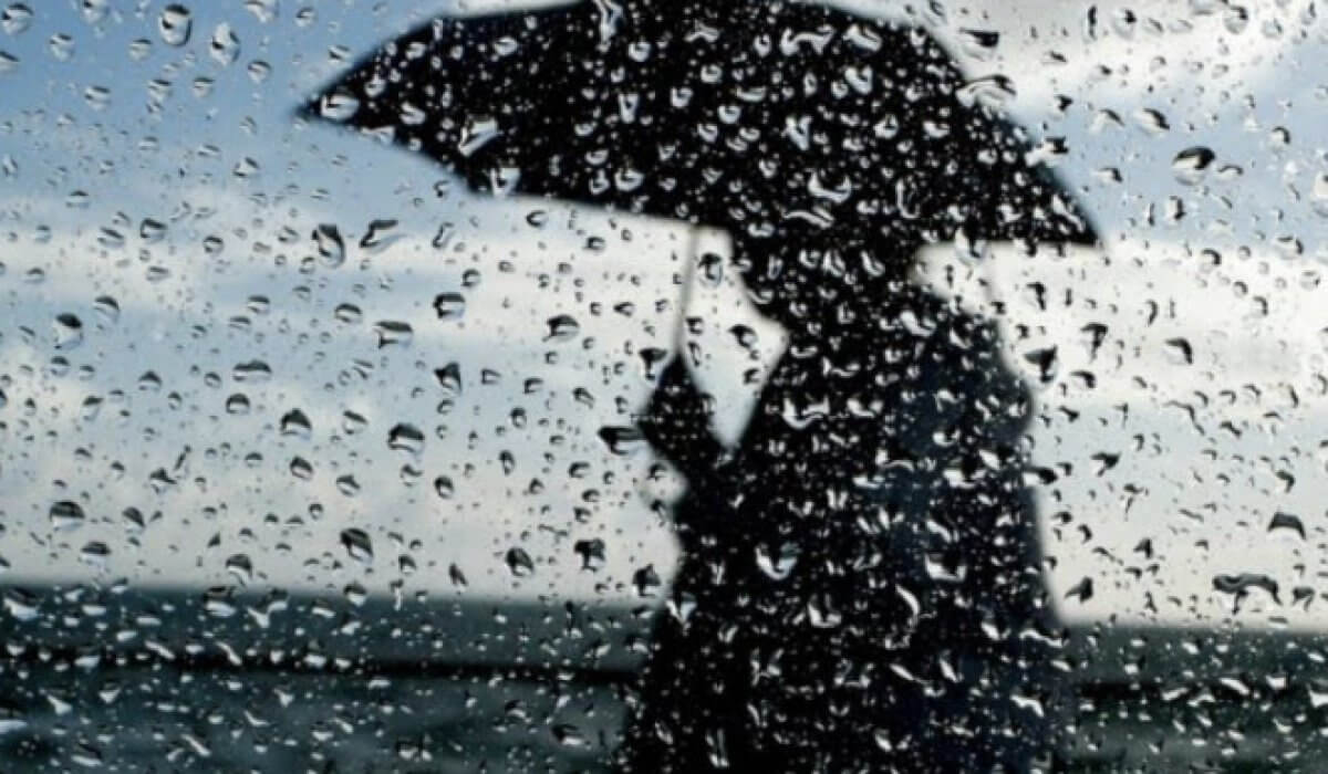 Дожди и грозы нависли почти над всем Казахстаном